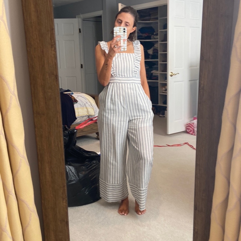 Super cute striped ruffle strap jumpsuit
